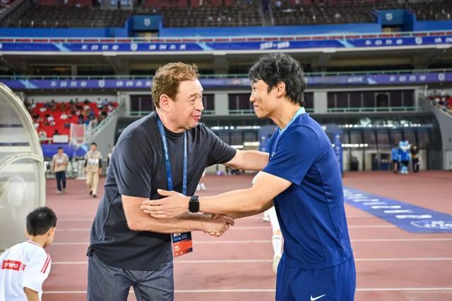 中超爆冷之夜！两支争冠球队同时翻车 本土教练扬眉吐气