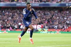 FC26防守评分仅50！登贝莱不满：至少应60分，欧冠决赛我跑动很多